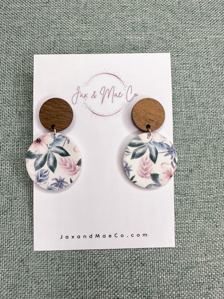 Floral Rounds with Wood