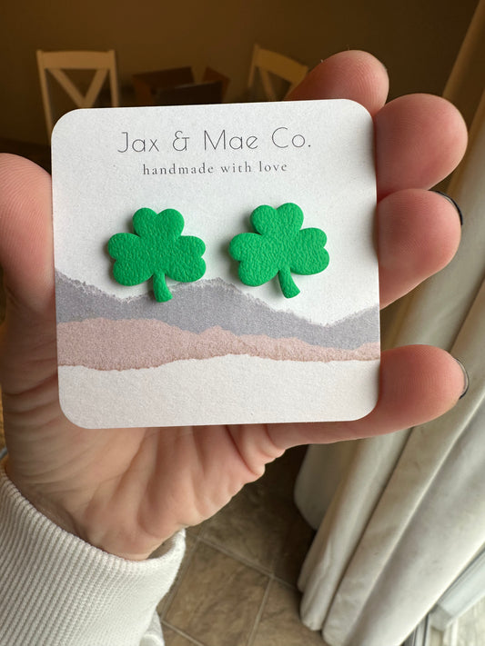 Shamrock studs - green