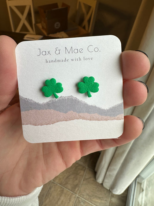 Mini Shamrock studs - green