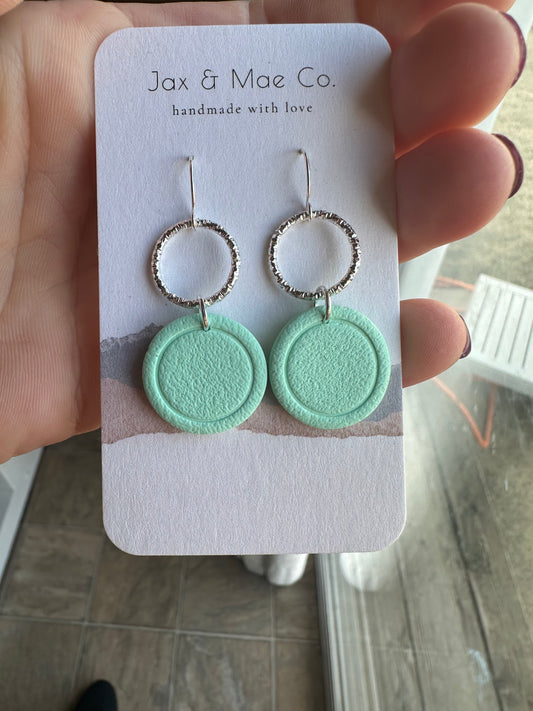 Mint small circles