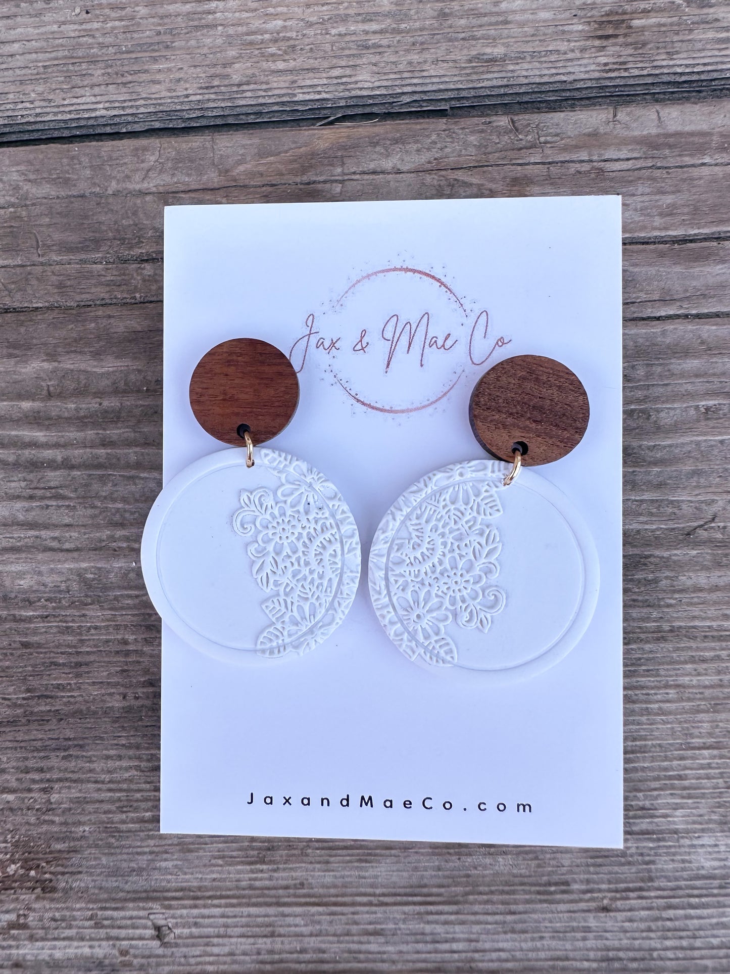 White Embossed Rounds with Wood